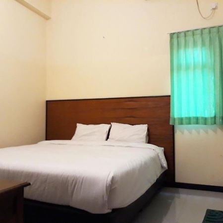 Hotel Pelangi Indah Semarang Exterior foto