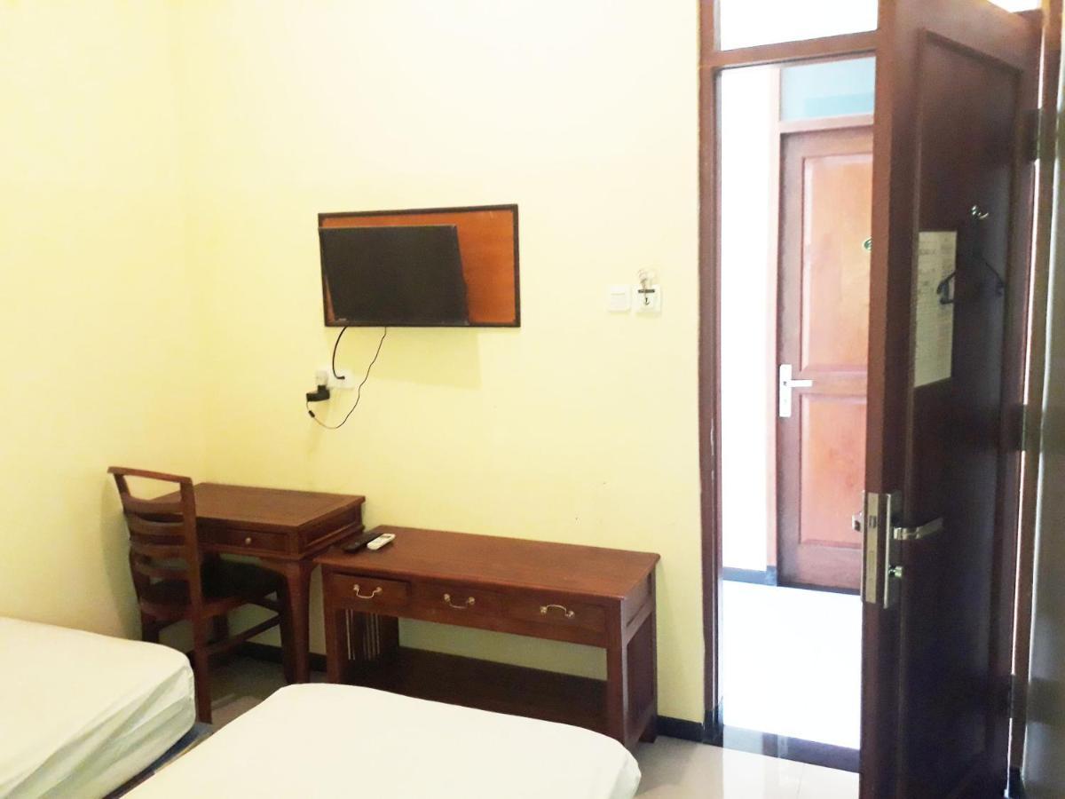 Hotel Pelangi Indah Semarang Exterior foto